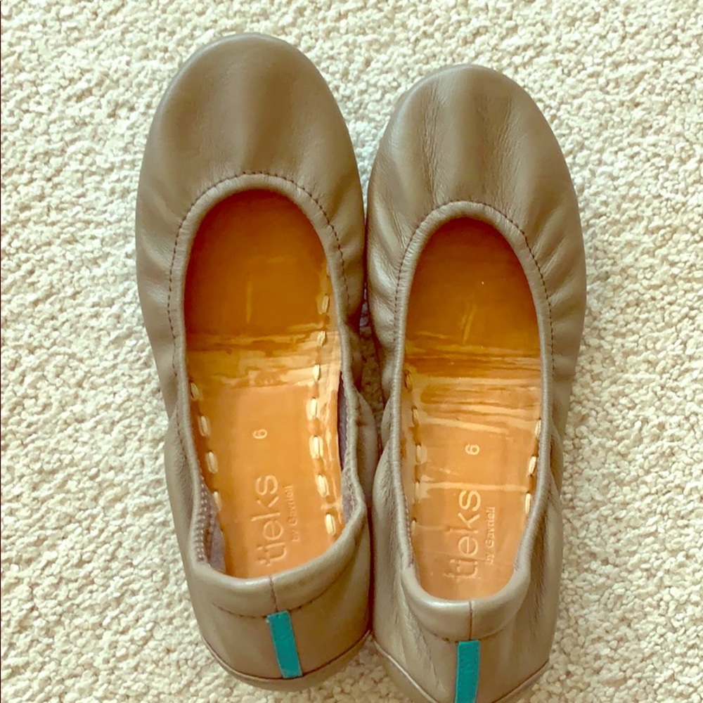 Taupe Classic Tieks Size 6
